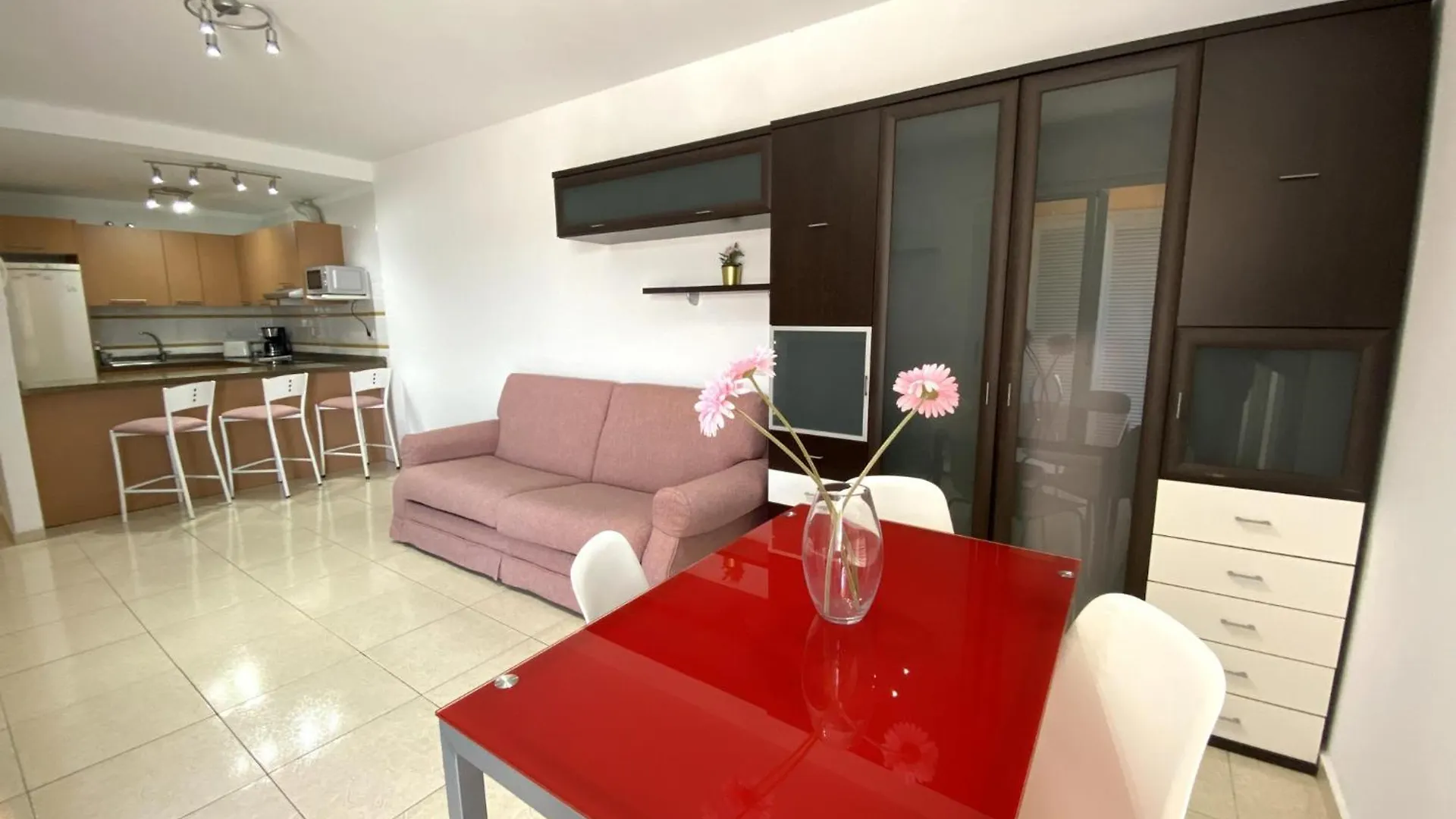 Apartamentos Medano - La Ladera El Medano  0*, El Medano (Tenerife) Spain